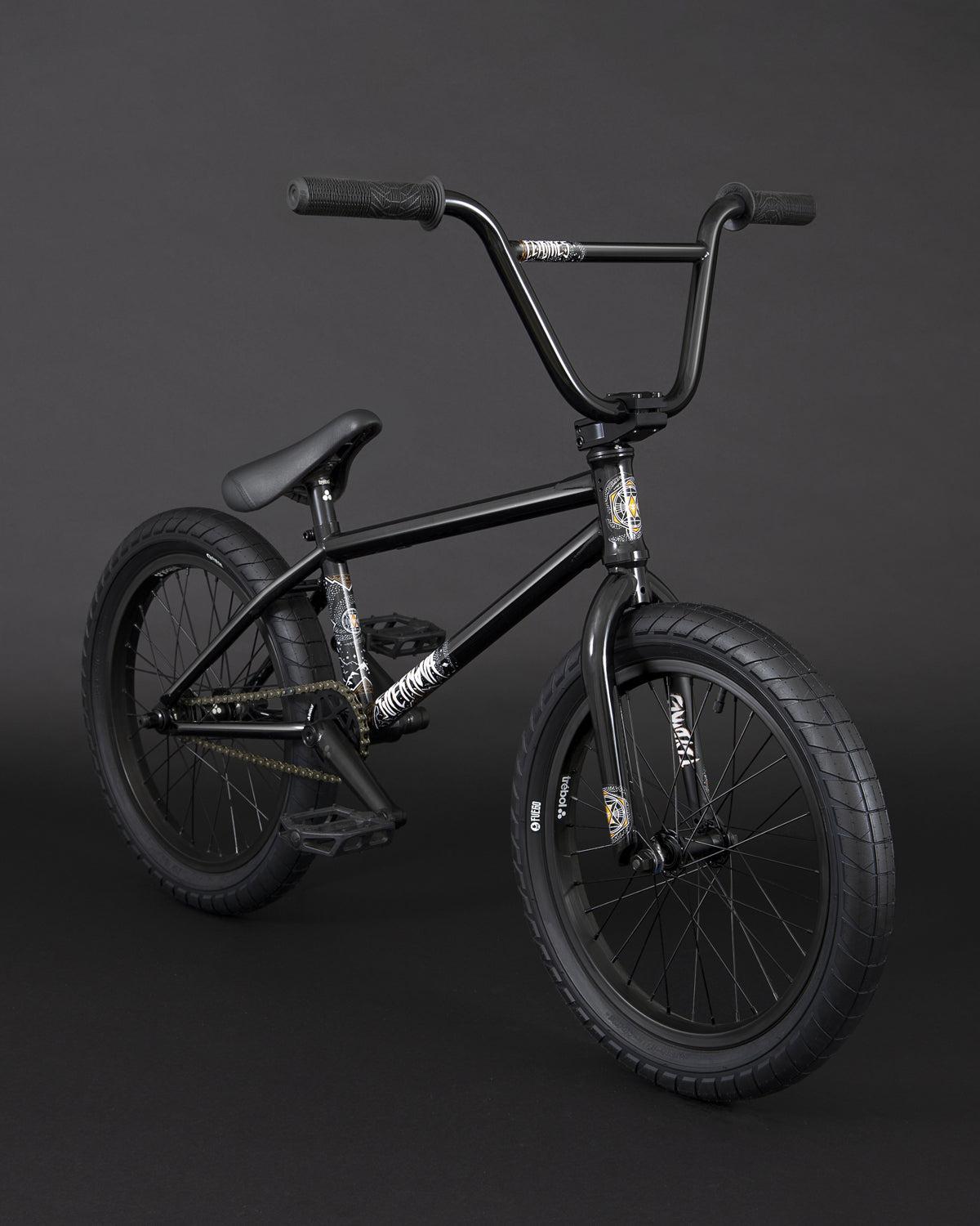 Fly Bikes Supernova 18 Inch Bike / Gloss Black