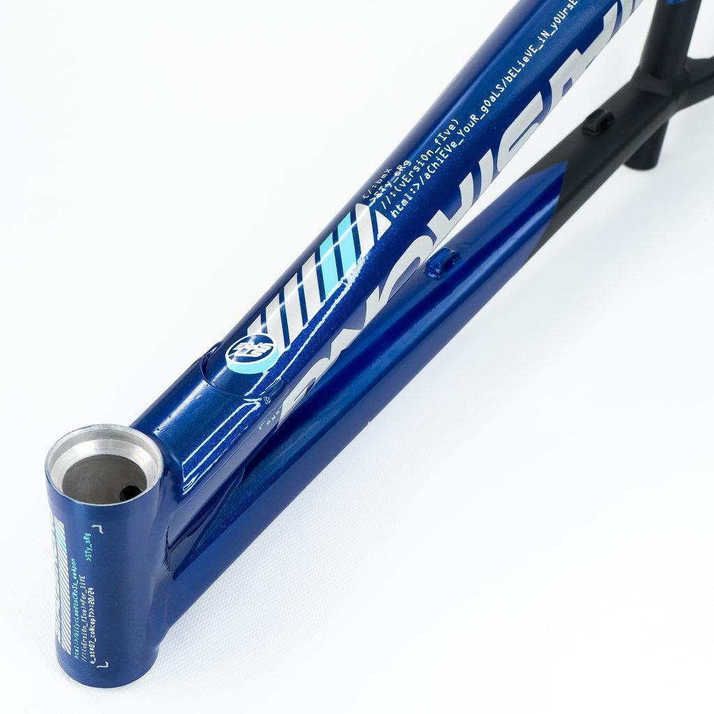 Close-up of the Staystrong V5 Disc Junior Frame in blue with white and light blue graphics, featuring the bottom bracket area, downtube details, and durable 6061 aluminium alloy construction.