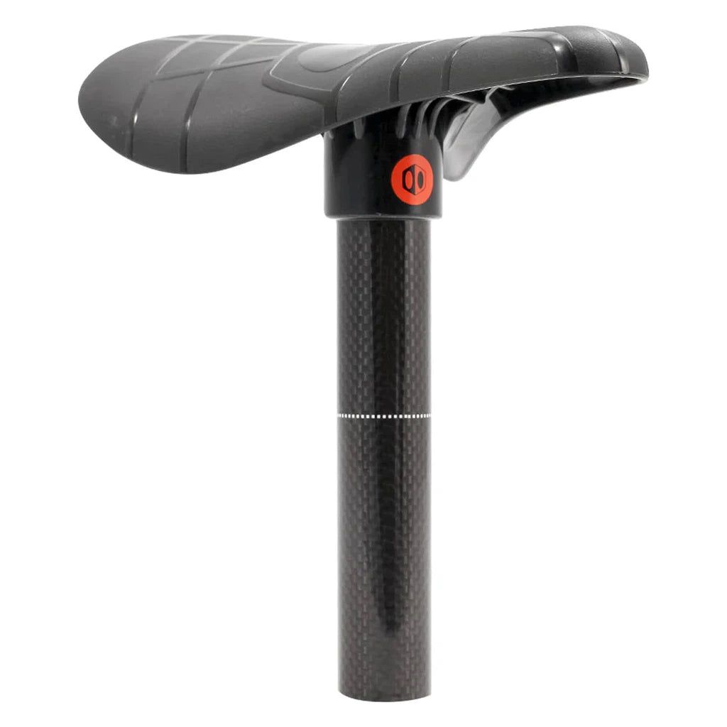 A minimalist designed Box One Carbon Seat/Post Combo 27.2mm with a black handle and a red handle.