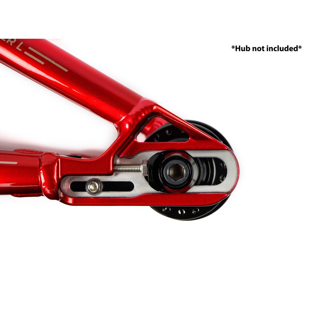 Close-up of the Radio Raceline Quartz 2025 Pro XL Cruiser Frame’s red aluminium rear dropout and axle mount, showing a sliding dropout disc system. “Hub not included” appears in the corner. Ideal for BMX race bikes.