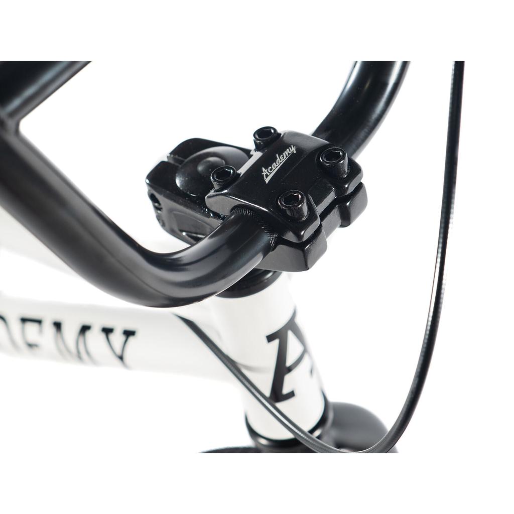 Academy Trooper 16 Inch Bike, White / Black Fade