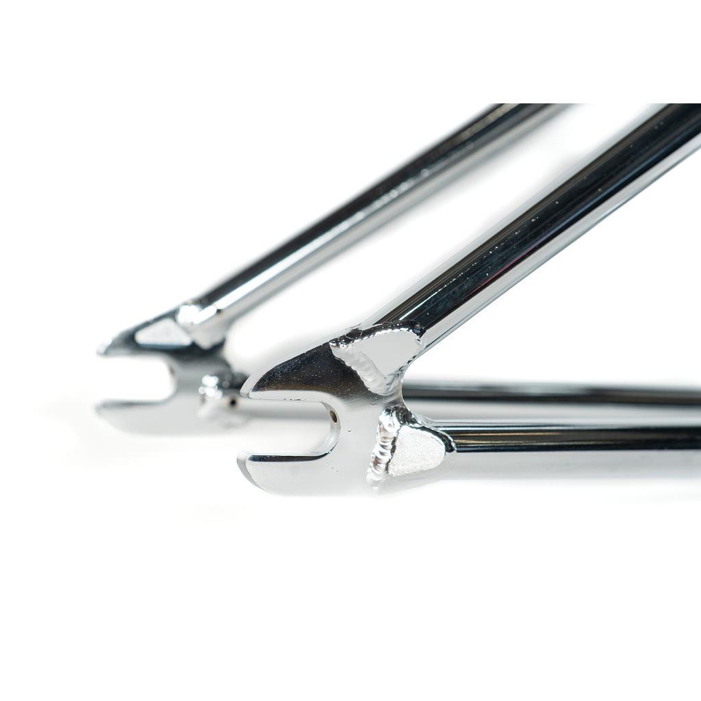 Close-up of the dropouts on the Colony Enishi Flatland Frame (Kio Hayakawa Signature), highlighting the shiny metallic finish and weld joints of this flatland BMX frame.