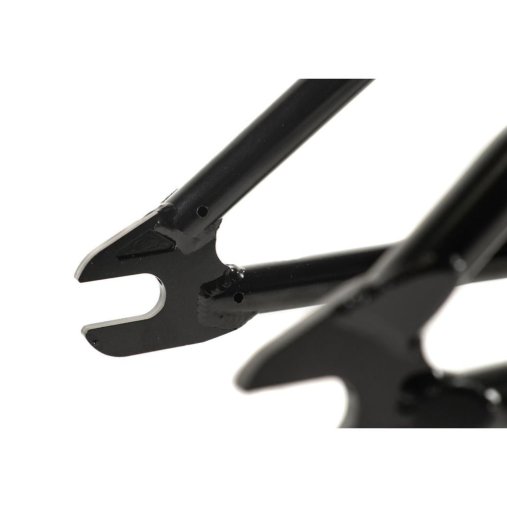 Close-up of the dropout on the Colony Balkan Eagle Frame (Renato Rancso Signature) in black, highlighting the slot for mounting the wheel axle.