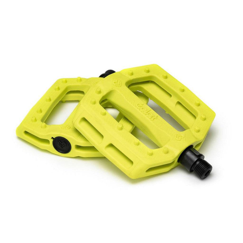 Eclat Slash PC Pedals / Neon Yellow / 9/16