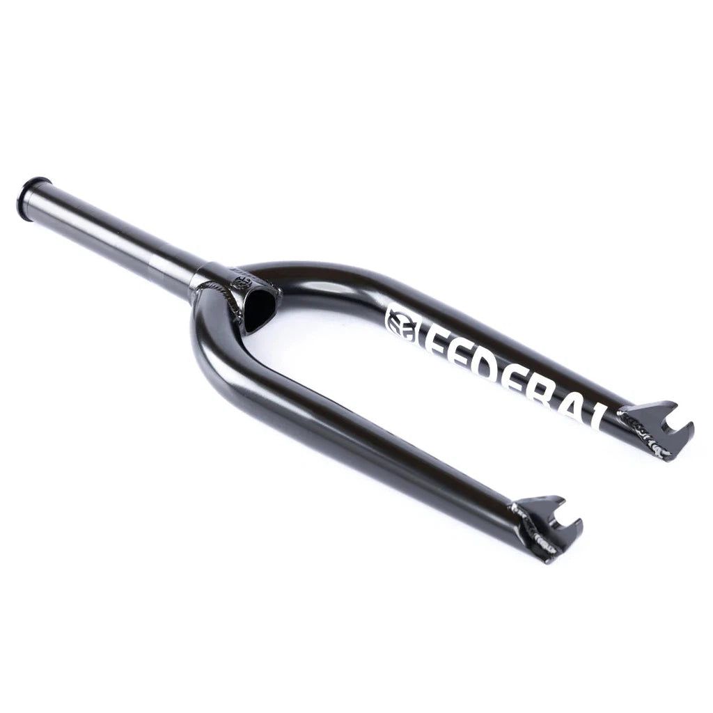 A black Federal Assault 15 Forks with the word federal on it, featuring heat-treated 4130 crmo construction and dropouts.