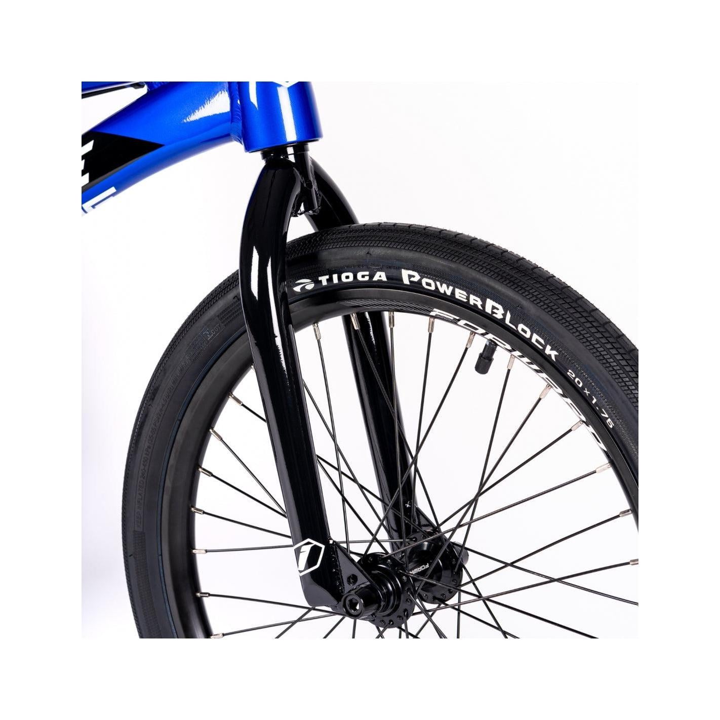 An Inspyre Evo Disc Pro XXL Bike on a white background.