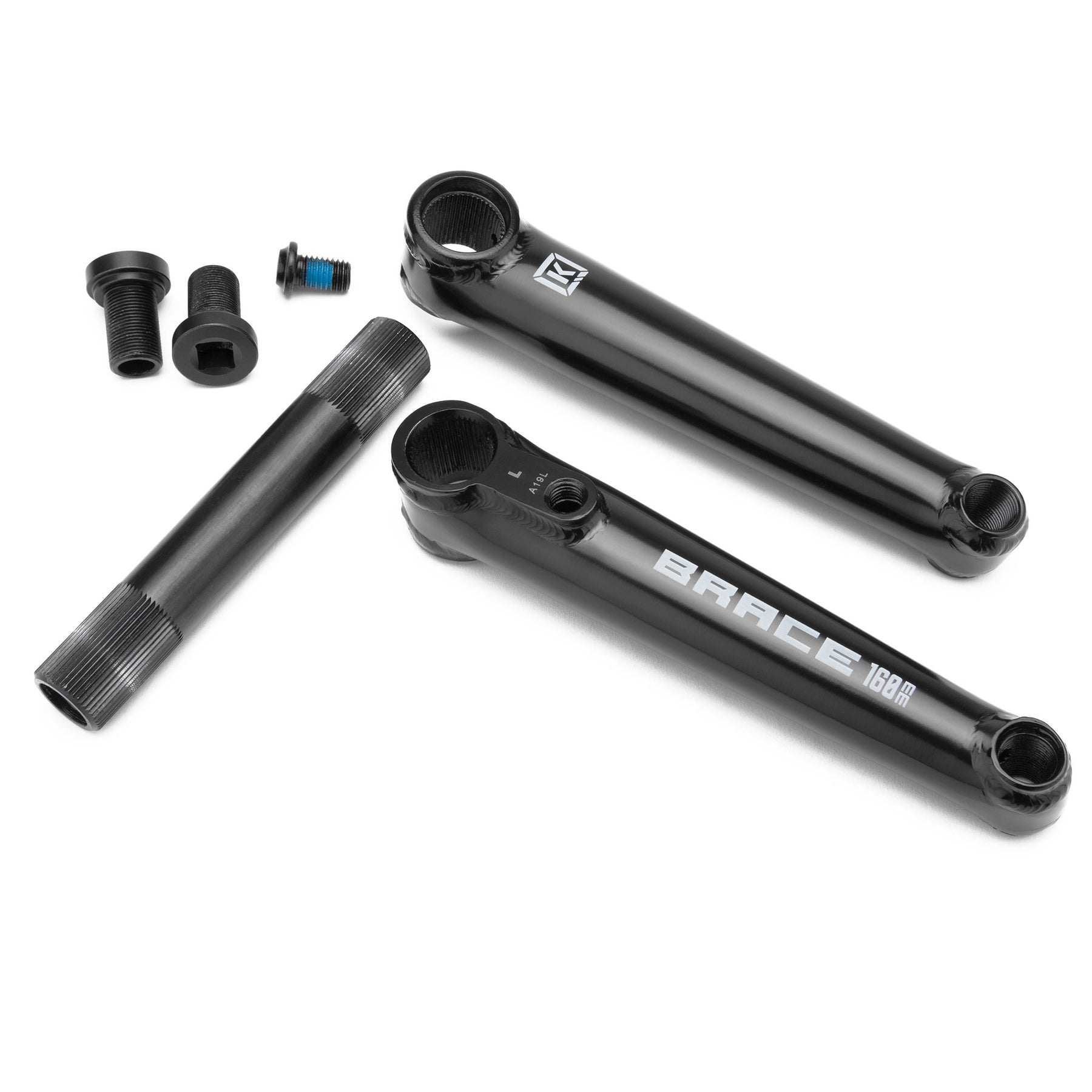 A Kink Brace Cranks featuring Kink Brace cranks with two black crank arms, a 22mm hollow spindle, and accompanying bolts on a white background.