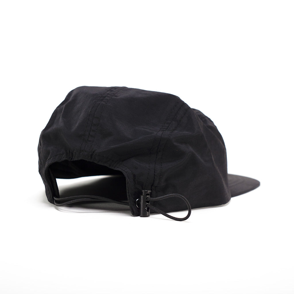 The LUXBMX Aero 5 Panel Cap - Black.