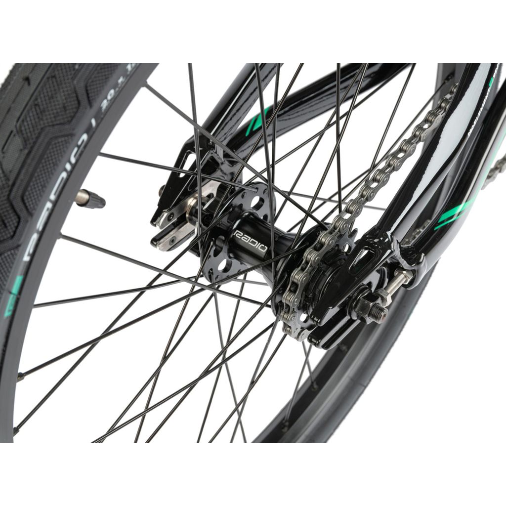 A close up of a Radio Xenon Expert XL Bike race wheel with a disc brake.