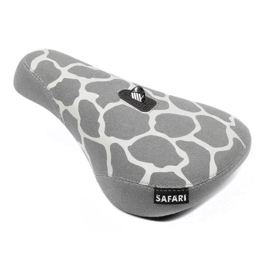 BSD Safari Pivotal Seat featuring a grey and white camouflage design, Mid Pivotal design, and the word 'safari' on the side.