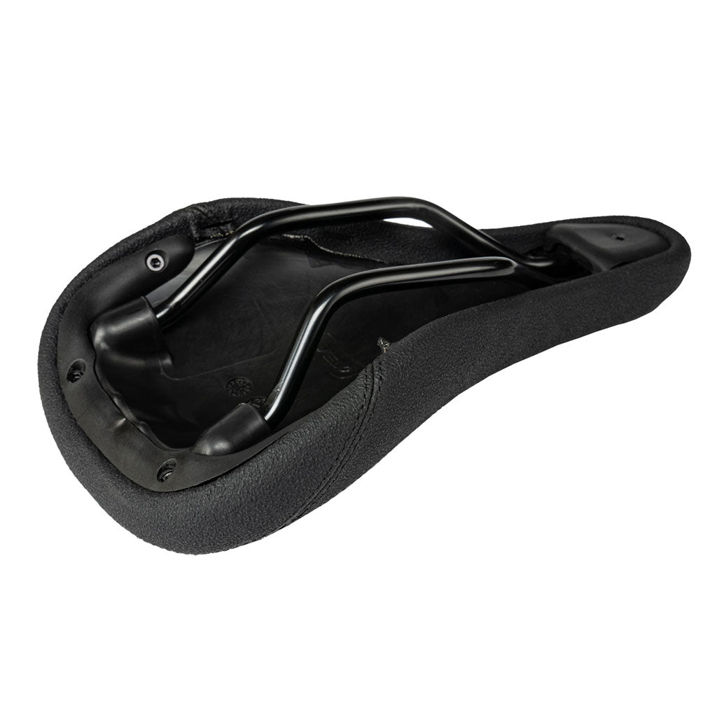 A Saltplus Railed Seat with black rails and a black handlebar.