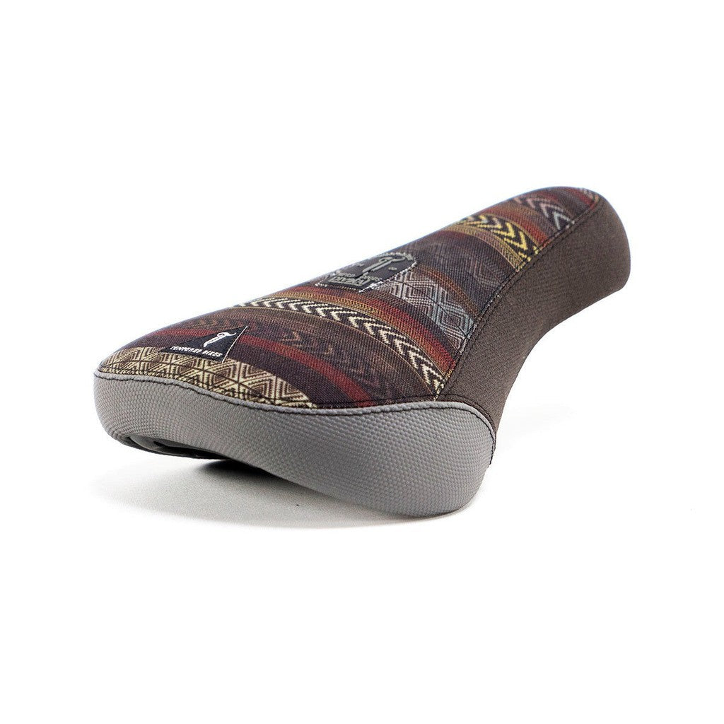 Tempered Zephyr Pivotal Seat / Fat