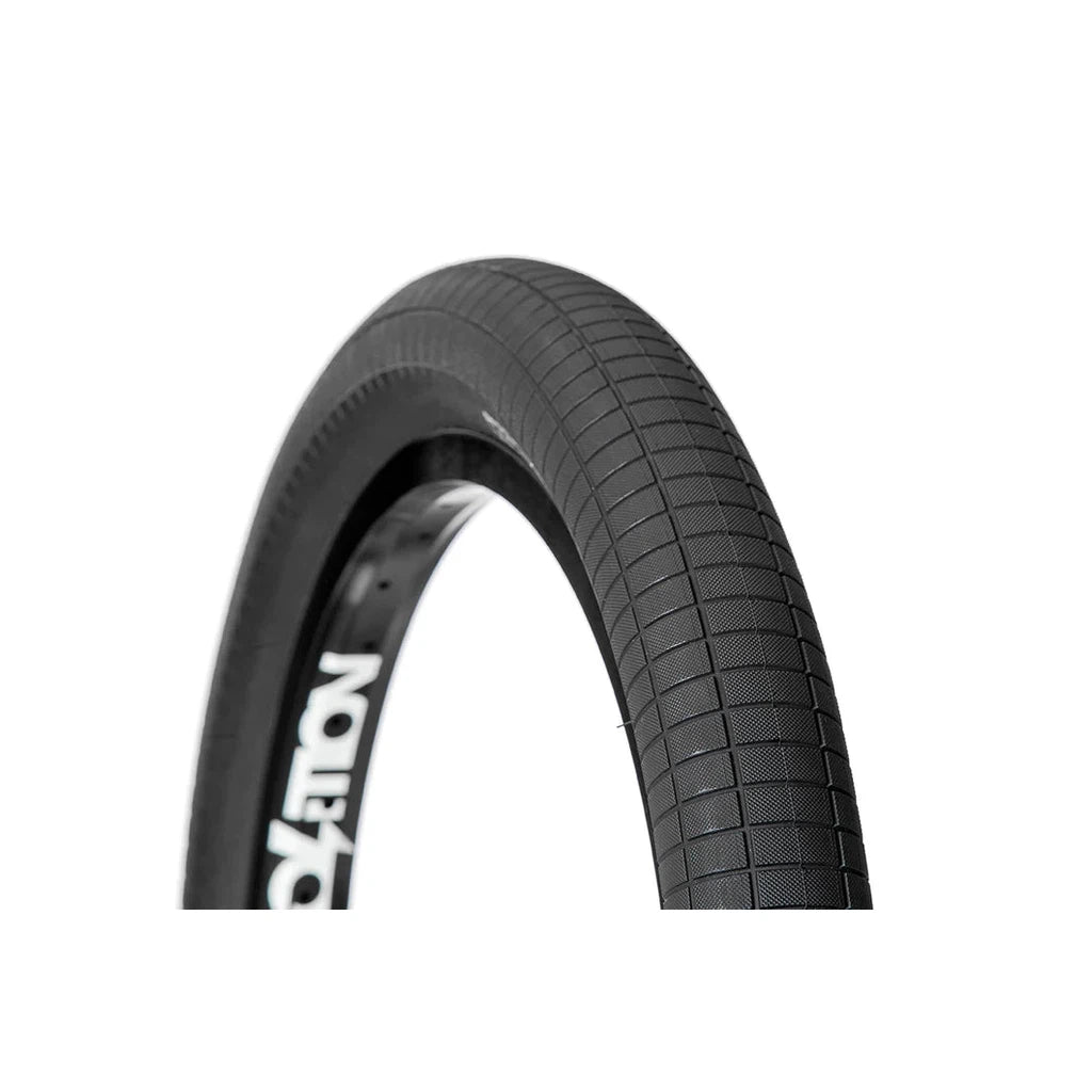 A black Demolition HammerHead S tyre with wire bead tyres on a white background.