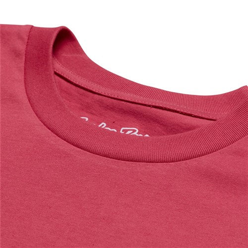 A close-up of the TLD 25.1 Peace Out T-Shirt in pink highlights the crew neck and textured fabric, exuding good vibes.