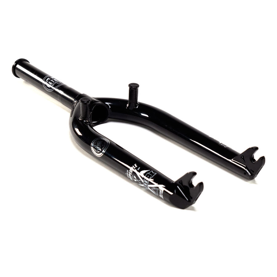 A black Wethepeople Patron 25 Forks w/Mounts with a logo on it.