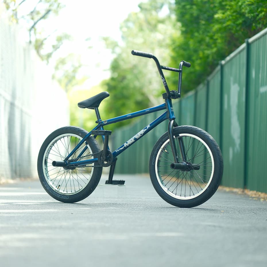 Wethepeople Tomorrow x LUXLAB Custom Bike 👽