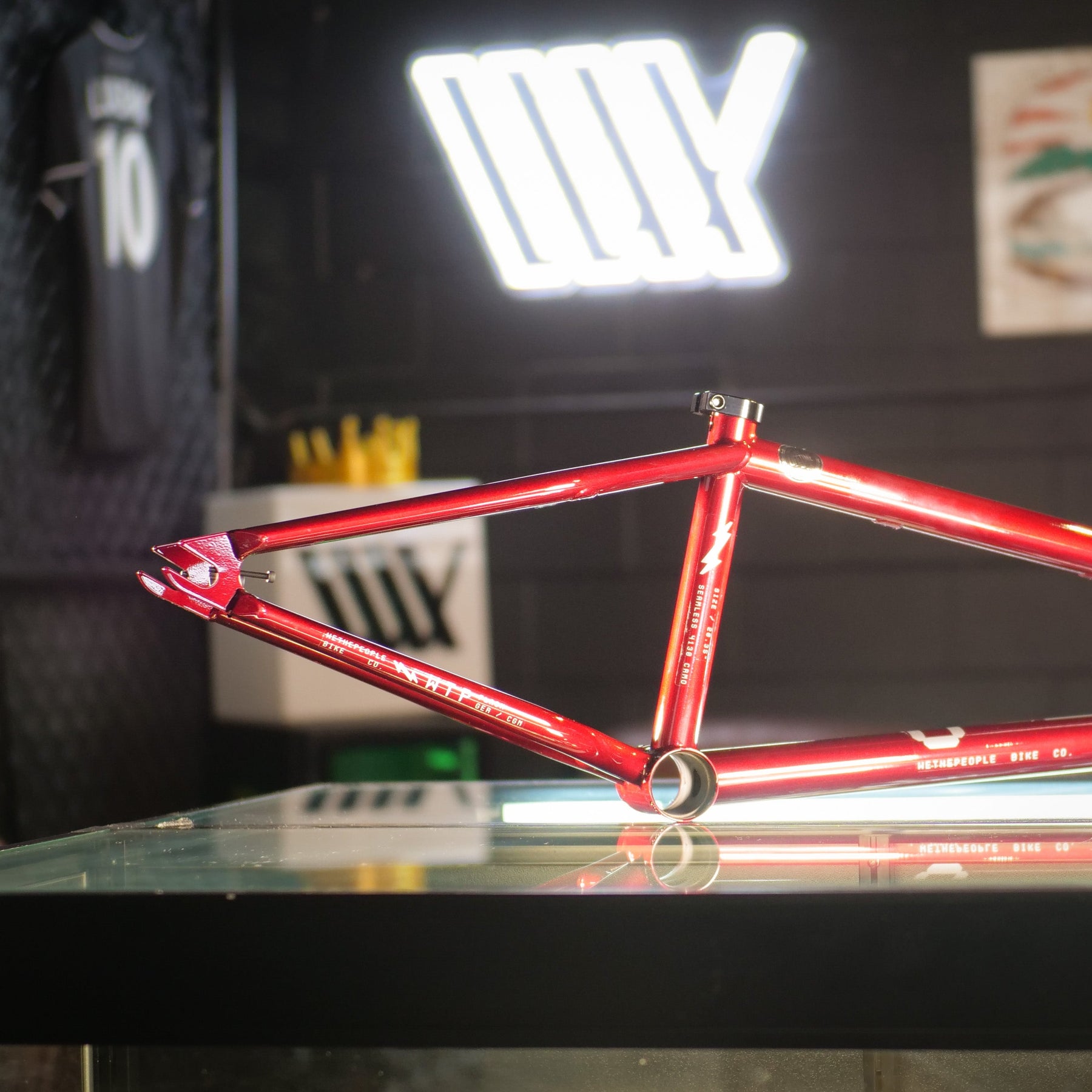The Wethepeople Flash Frame is here, but not for long! ⚡️