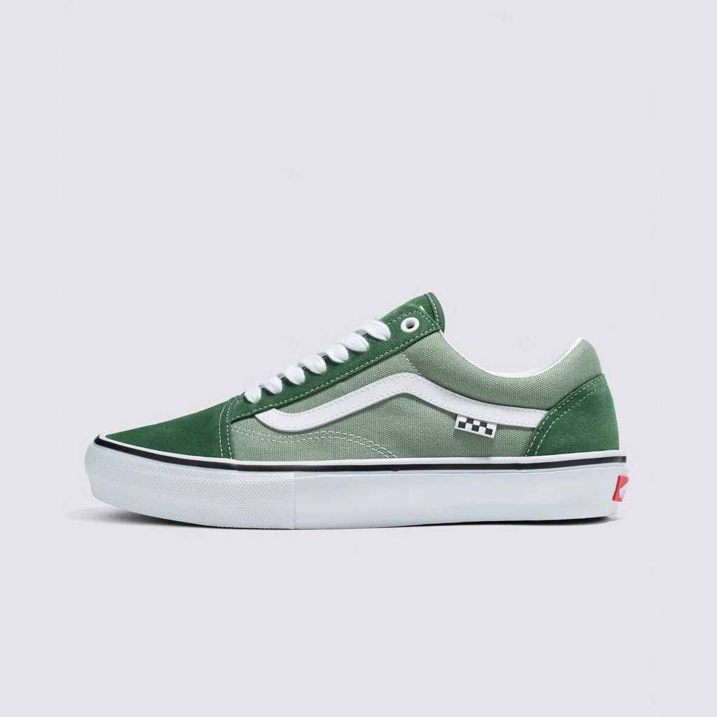 Vans Skate Old Skool Shoes - Greener Pastures in green and white, a classic in the Vans skate collection.