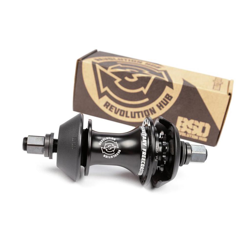 The BSD Revolution Rear Freecoaster Hub, equipped with the advanced Planetary clutch system, is showcased against a cardboard box backdrop.