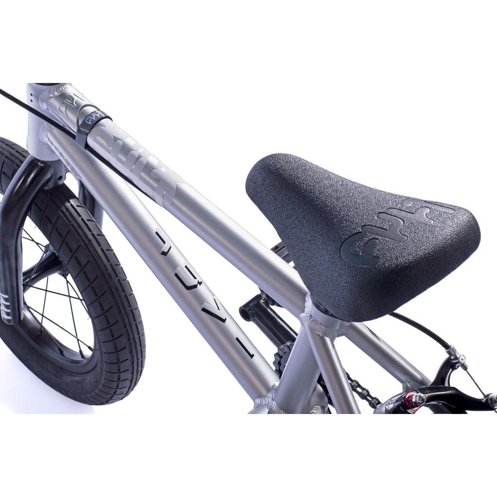 Cult Juvi 14 Inch Bike in Silver, seat and frame detail
