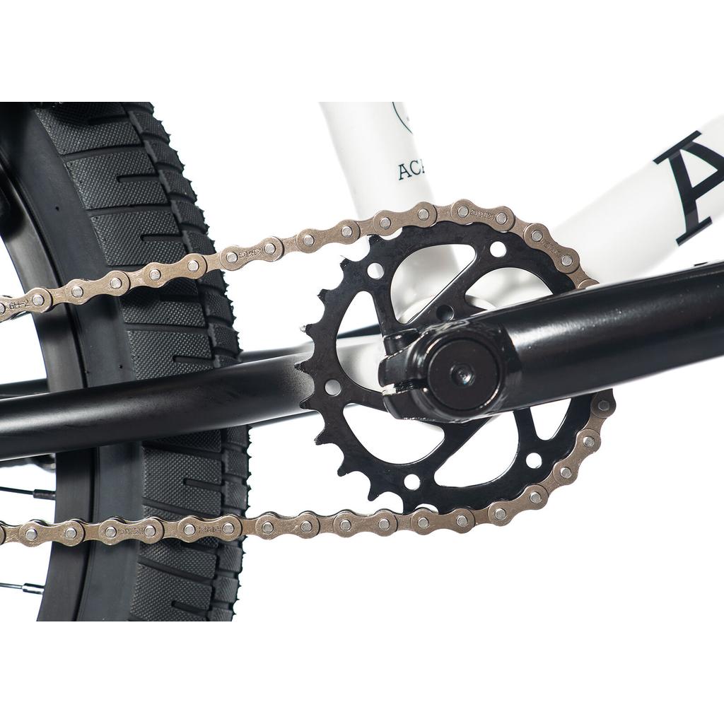 Academy Trooper 20 Inch Bike, White / Black Fade
