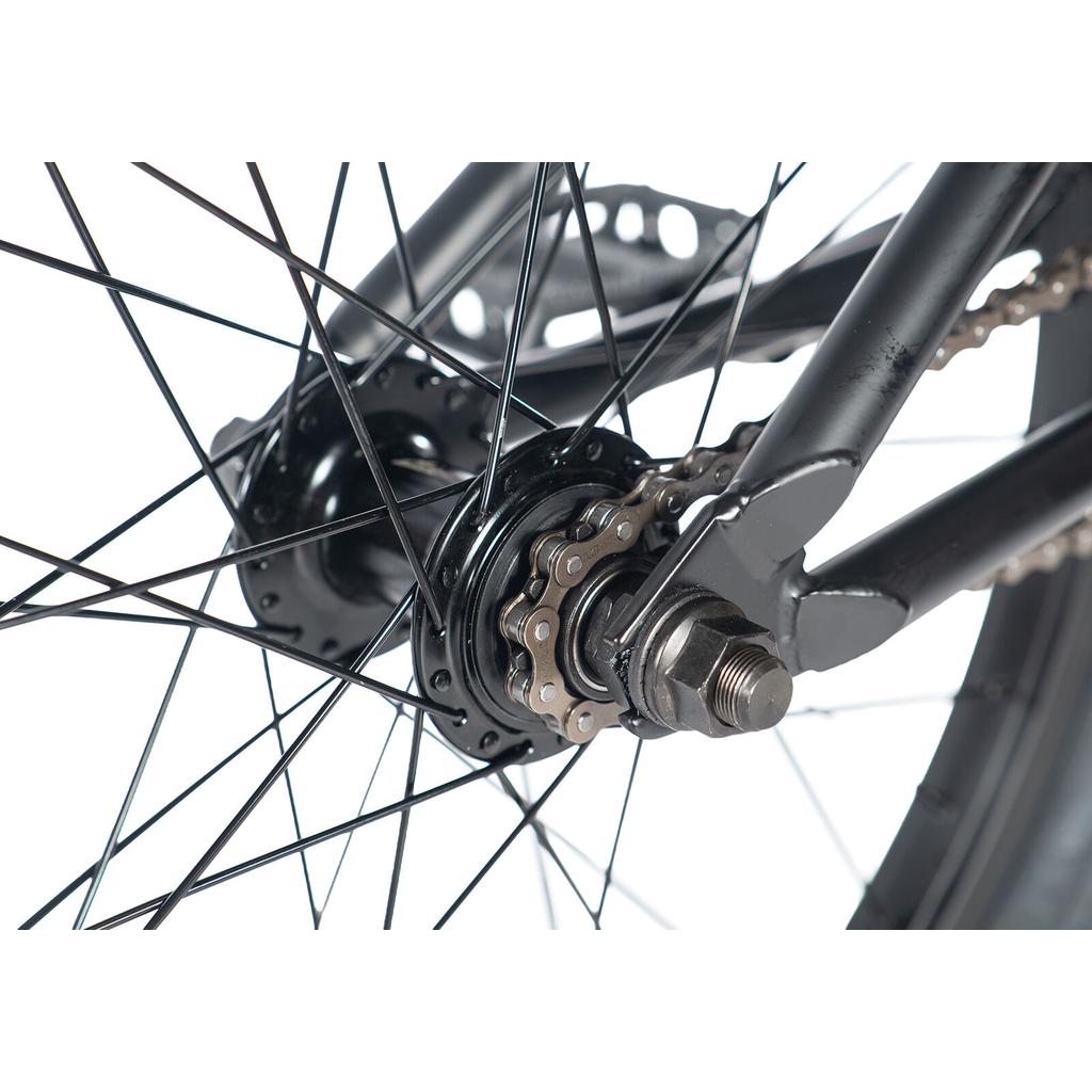 Academy Trooper 20 Inch Bike, White / Black Fade