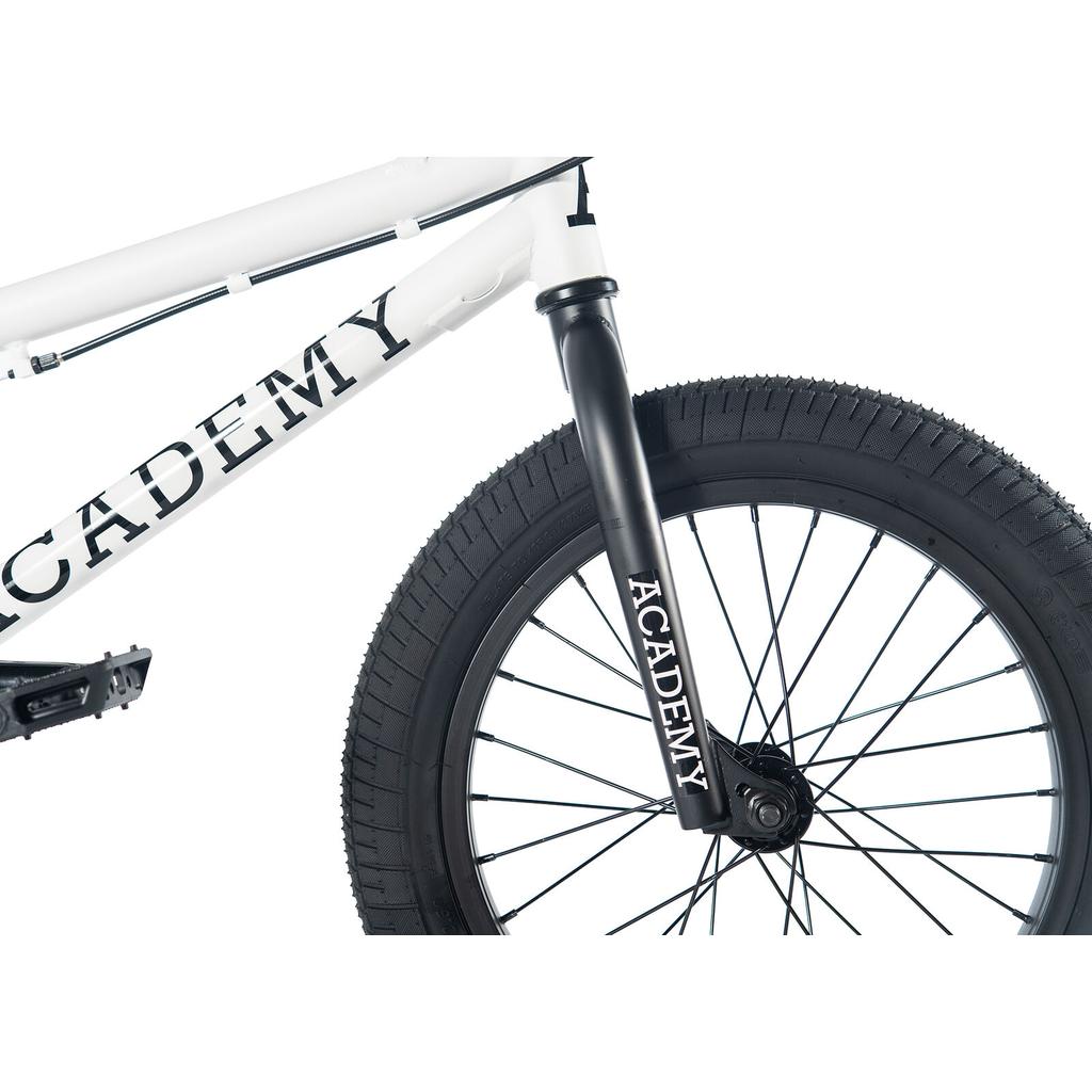 Academy Trooper 16 Inch Bike, White / Black Fade