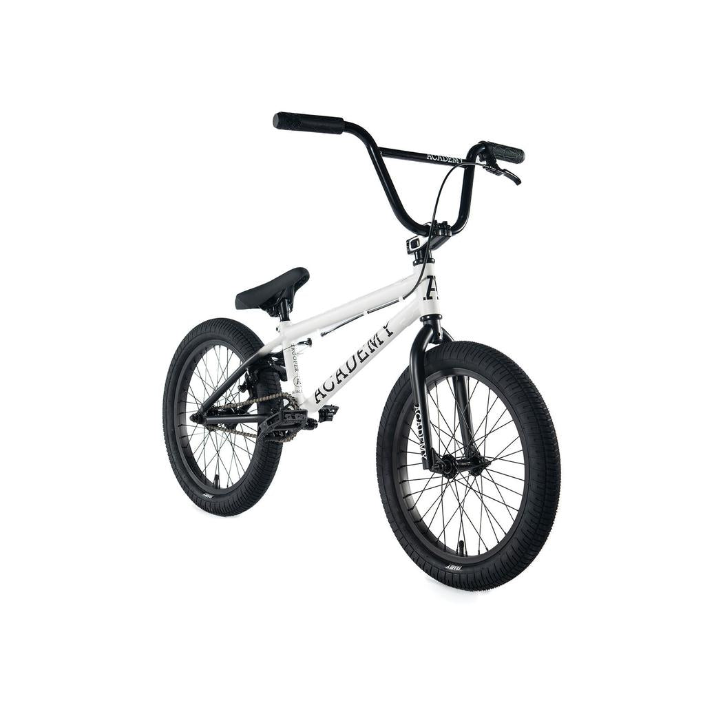 Academy Trooper 18 Inch Bike, White / Black Fade