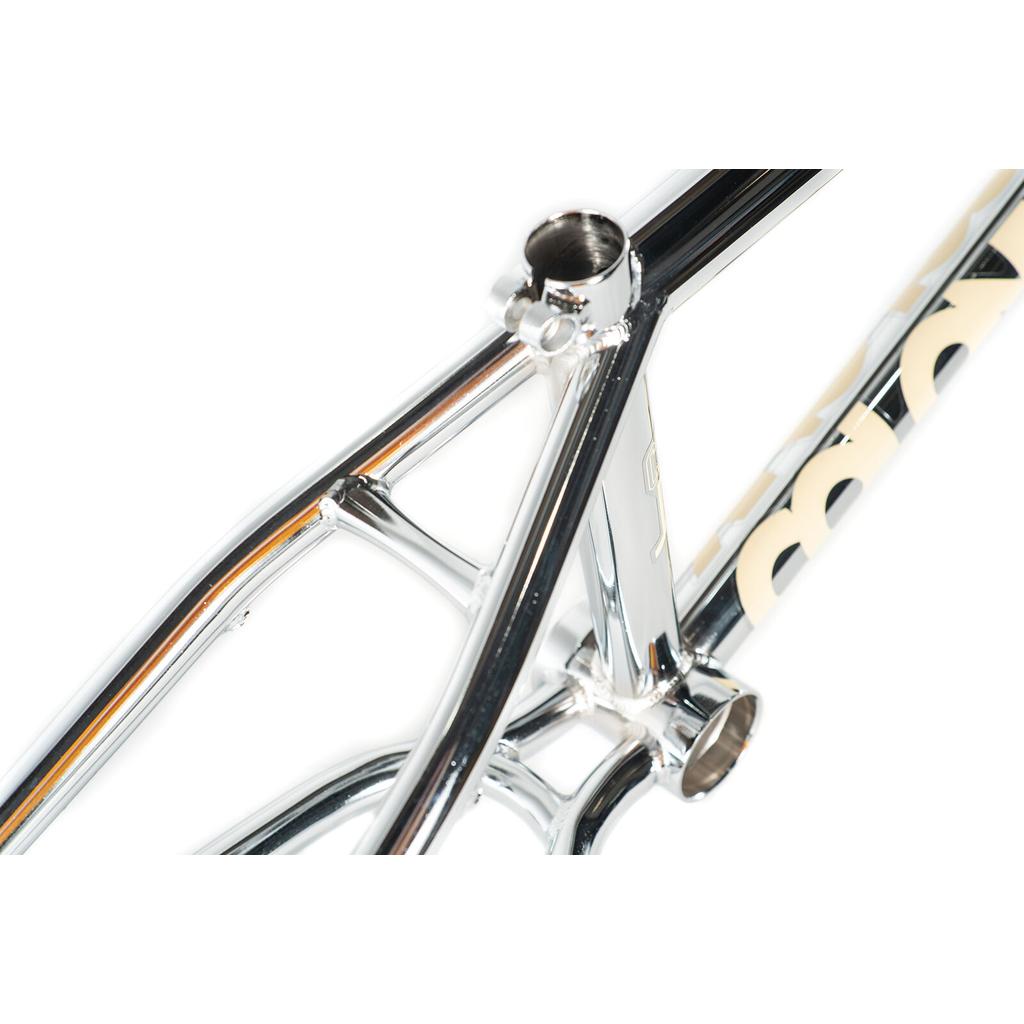 Close-up of the Colony Cadet 18 Inch Frame showcases its seat tube, top tube, and rear triangle junction, all crafted from durable chromoly for strength and performance.
