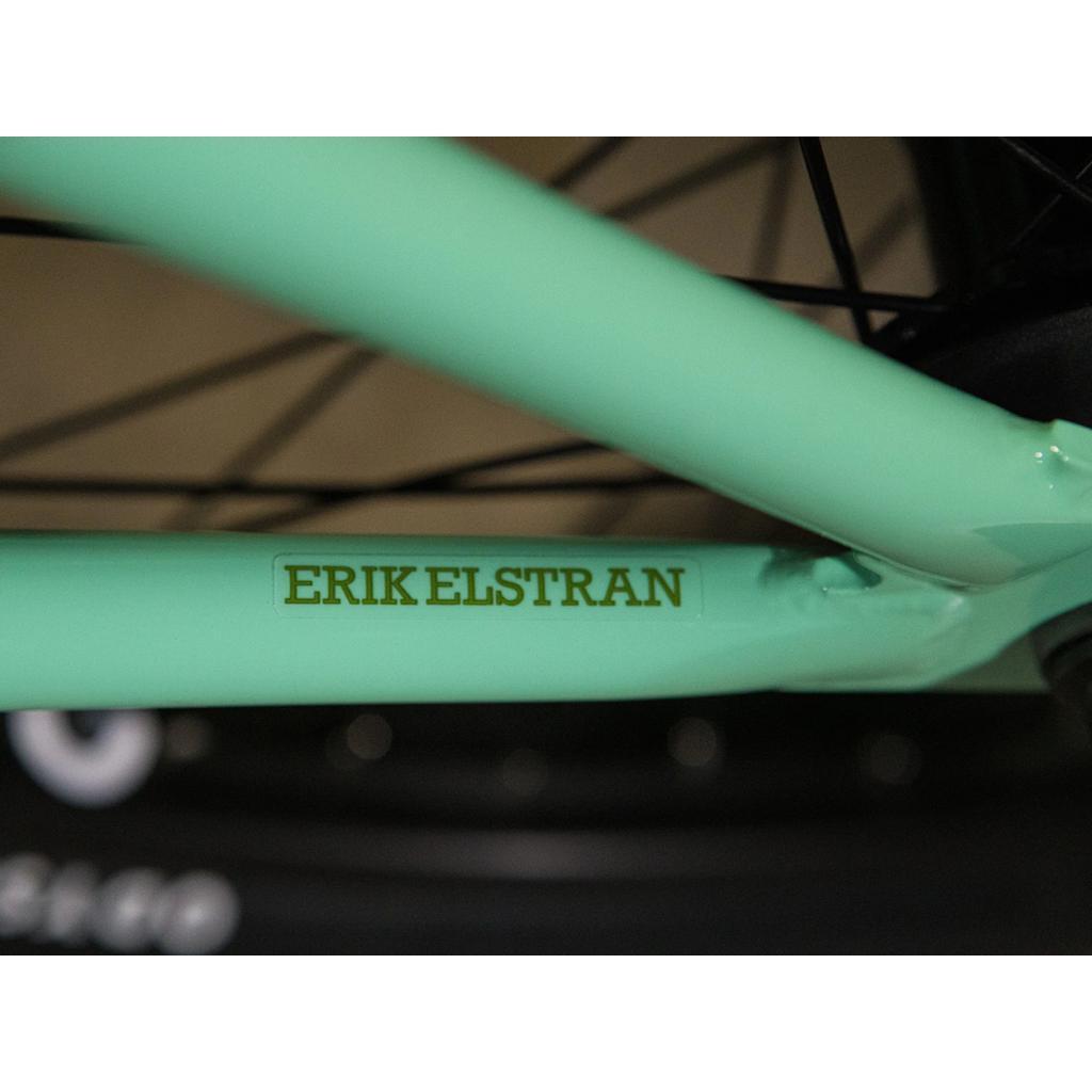 SUBK245