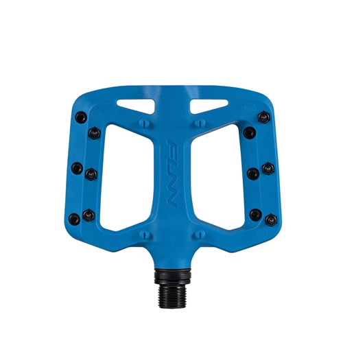 A FUNN Taipan S Junior Composite Flat Pedal, blue with black pins and a black spindle for enhanced grip traction, made from glass fiber reinforced thermoplastic, is shown from the top against a white background.