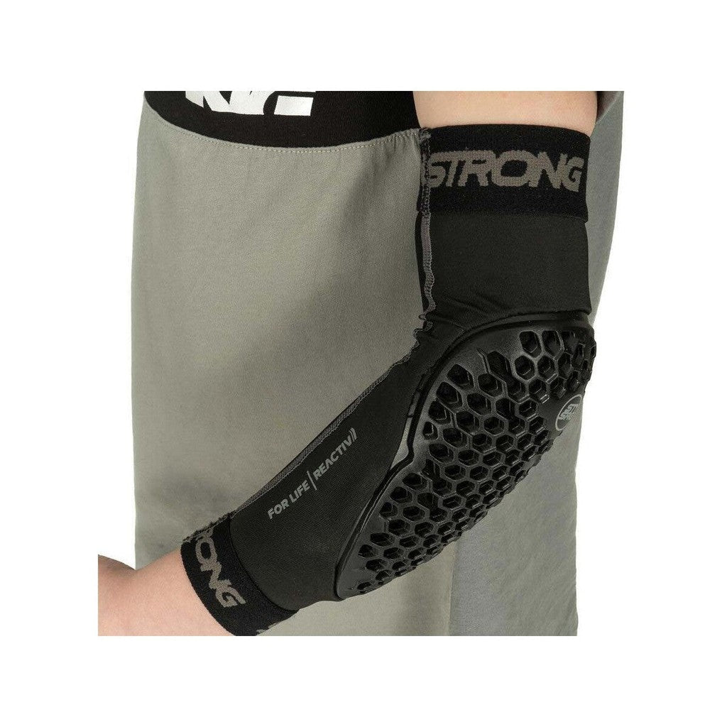 Stay Strong Reactiv Elbow (Youth) / Black / Youth XL