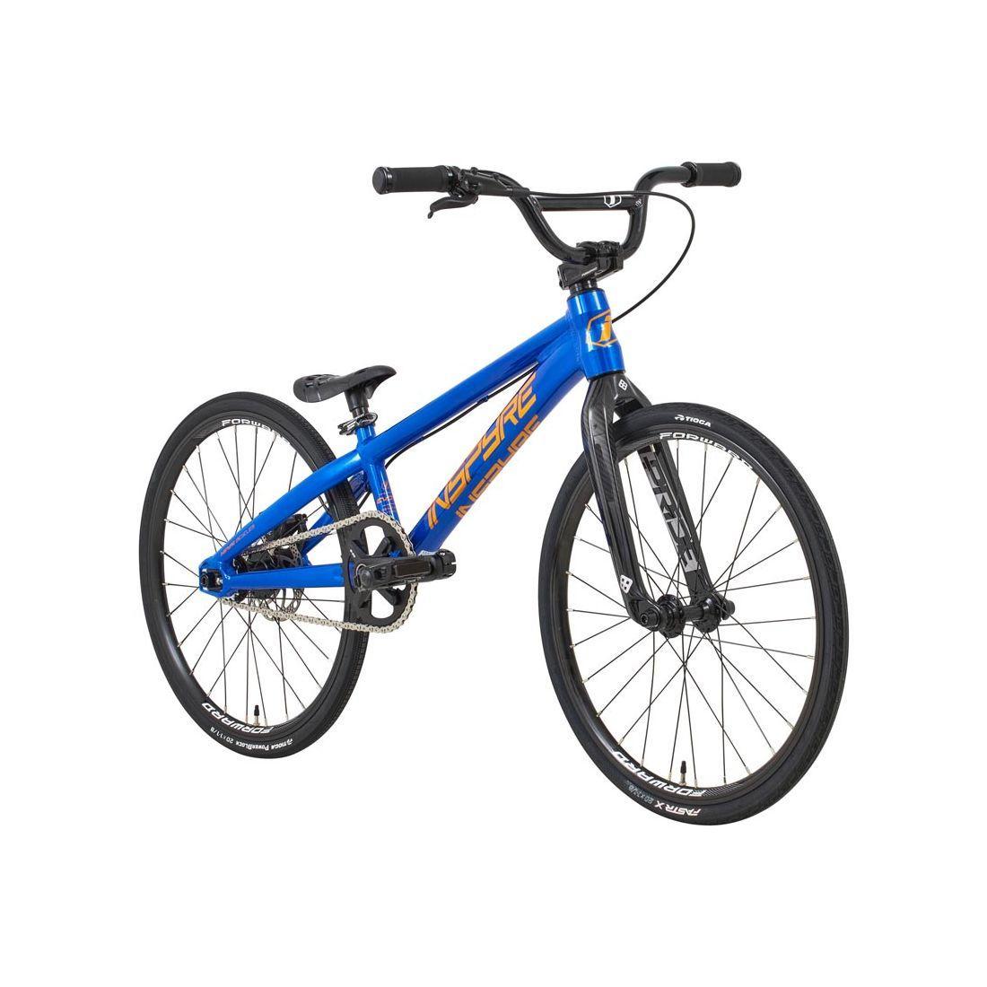 The Inspyre Evo-C Disc Junior Bike 2026 is shown in blue with black handlebars, seat, and tires against a white background. This model includes Shimano hydraulic disc brakes for reliable stopping power.