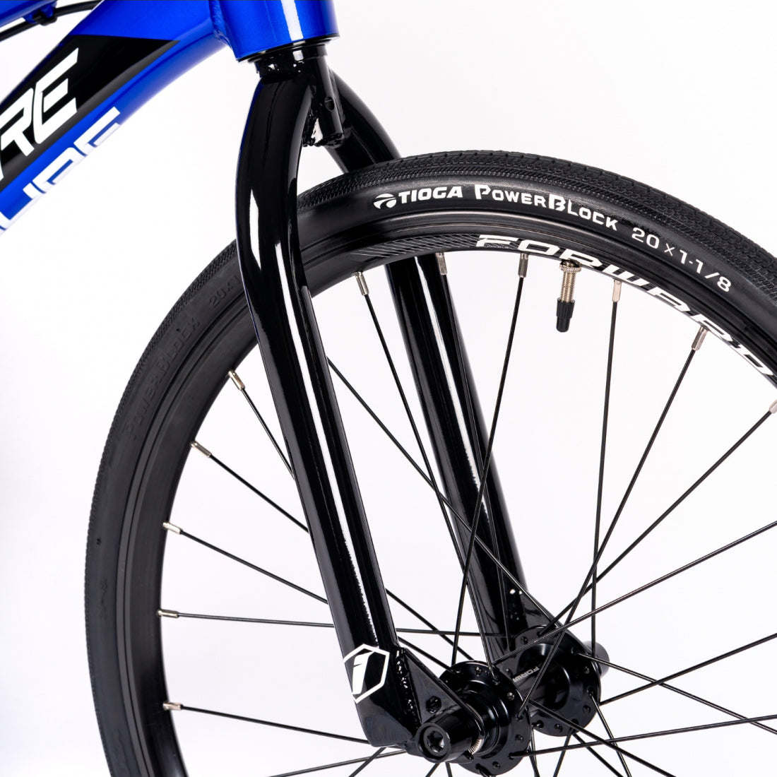 A blue and black Inspyre Evo Disc Expert Bike is shown against a white background.
