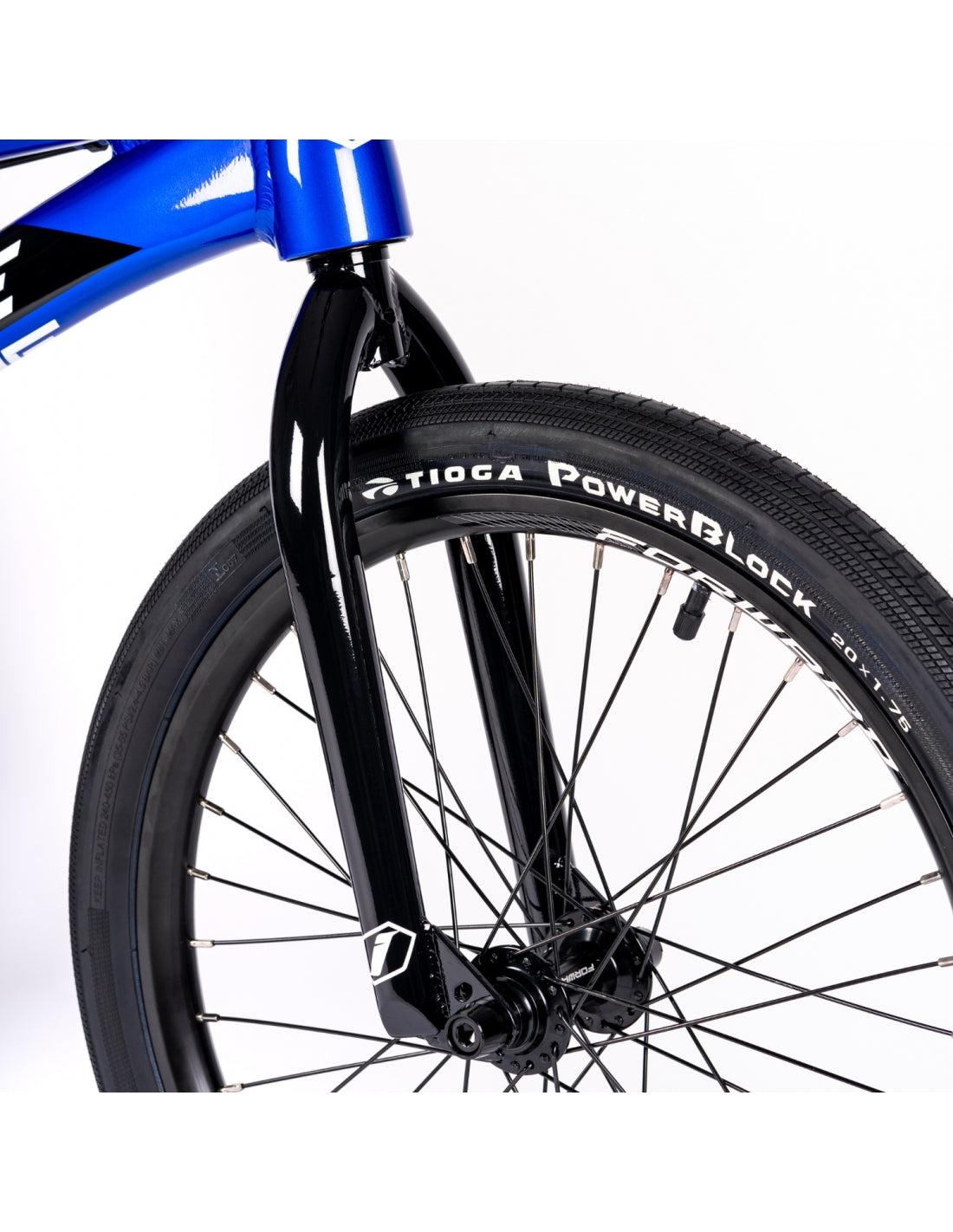 An Inspyre Evo Disc Pro XXL Bike on a white background.