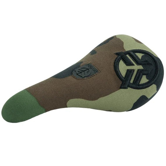 The Federal Logo Slim Pivotal Seat Camo features a camouflage textile cover with raised black stitching, a large circular embroidered logo, and a small rectangular emblem; designed for Pivotal seat posts.