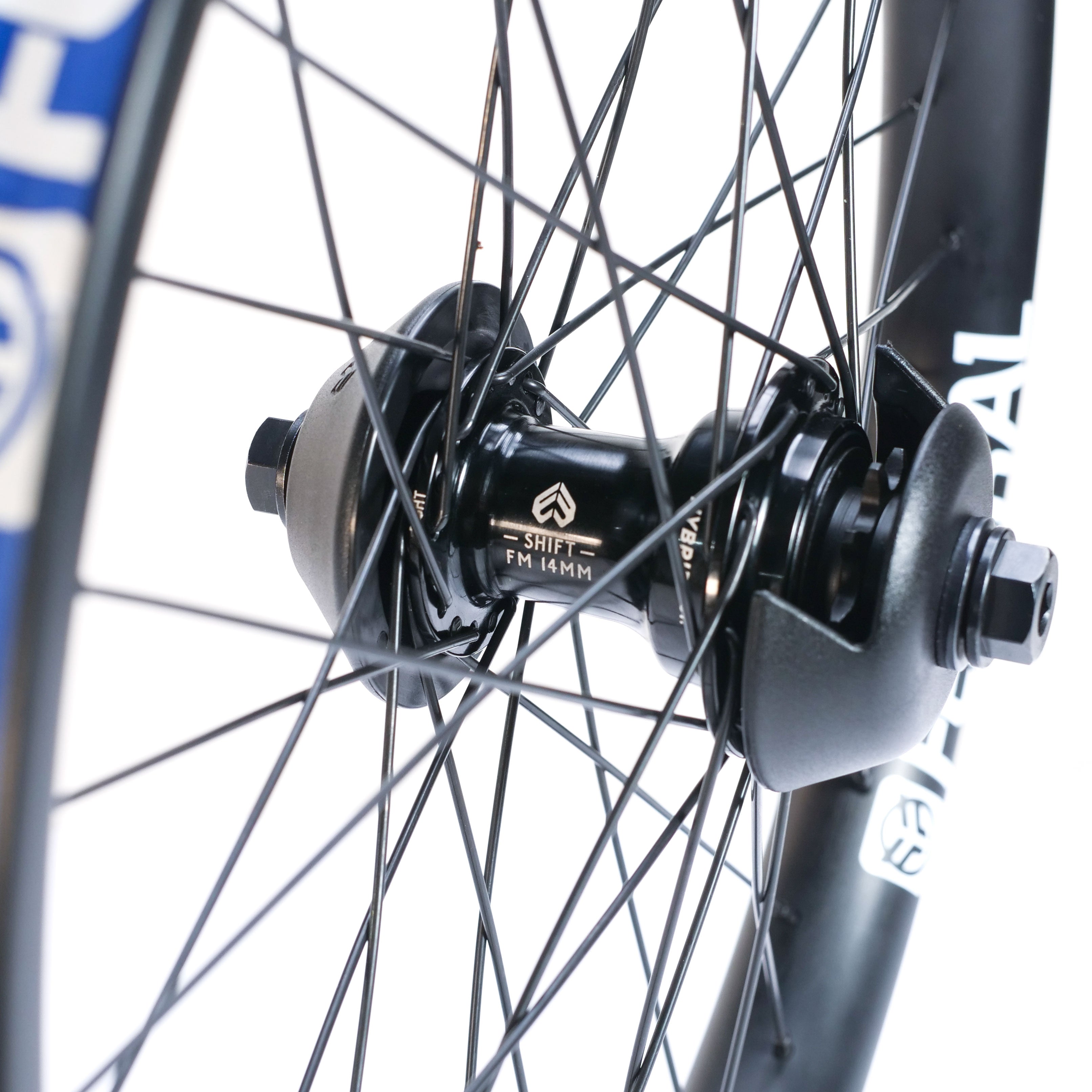 Federal X Eclat FM Shift Hybrid Custom Wheel