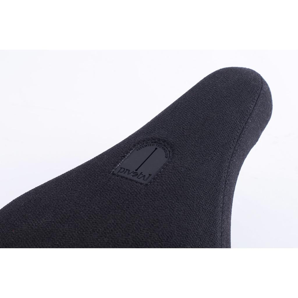 Cult Kevlar Fat Pivotal Seat
