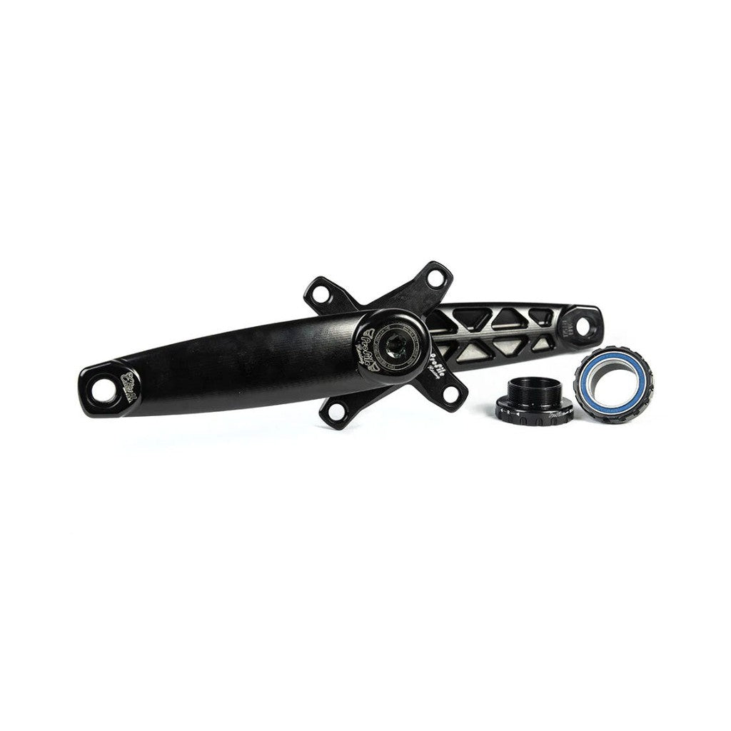 A Profile Spider 4 Bolt 104PCD 30mm crank arm, in black, is displayed with a spider and two bottom bracket bearings on a white background.