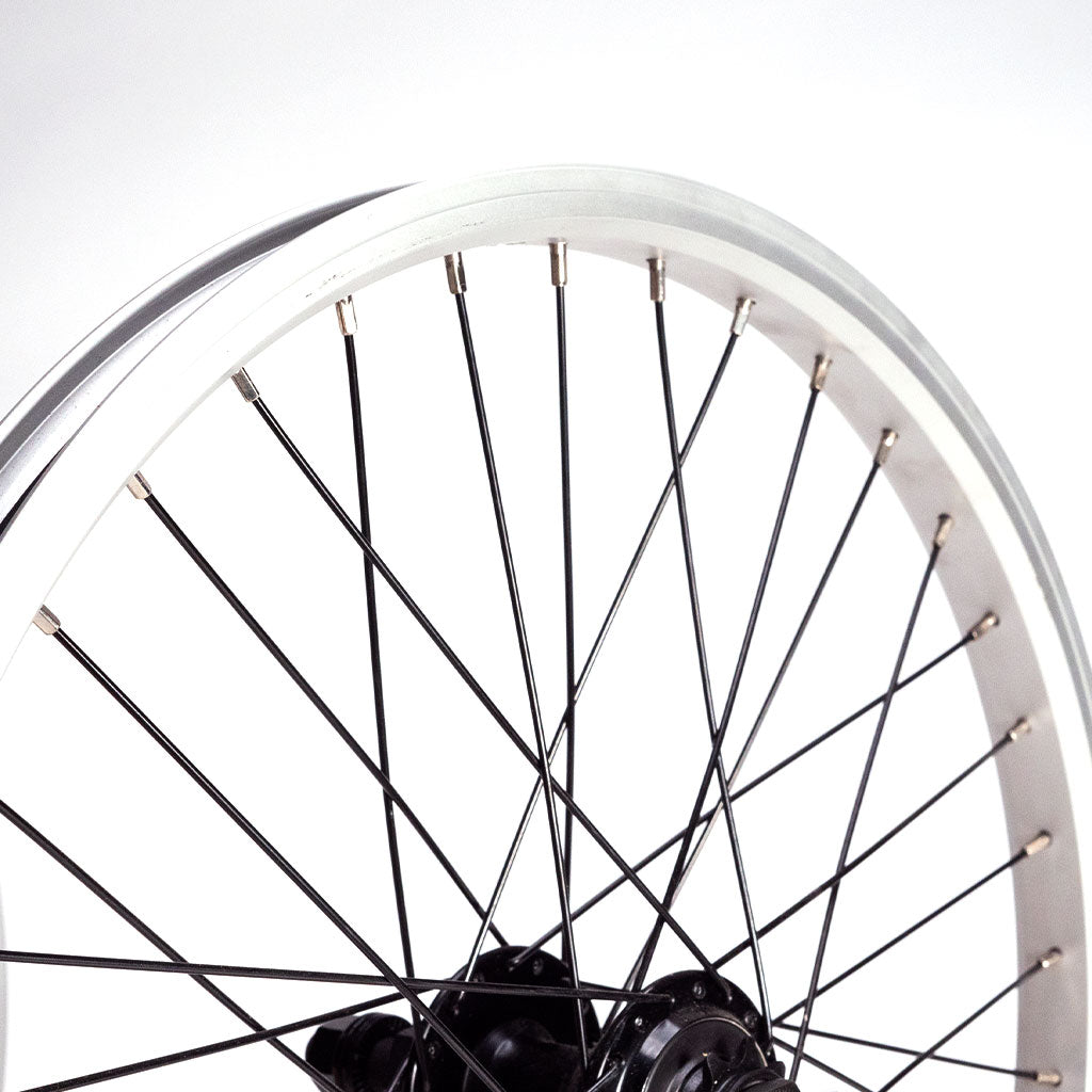 Close-up of a Redline RLD 20 B Complete wheelset showcasing the spokes, double wall rim, and hub with a 14mm axle against a plain white background.