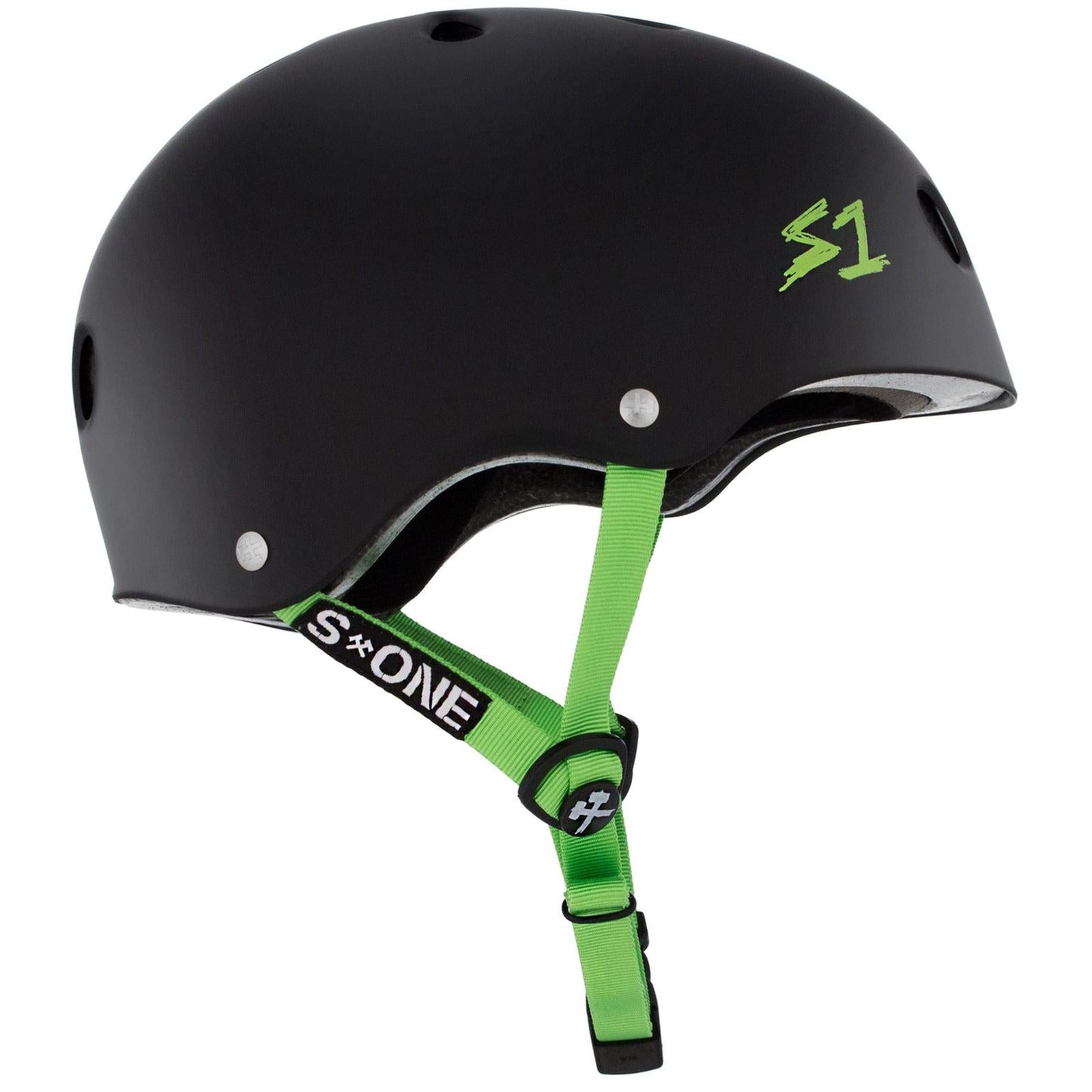 The S-One Helmet Lifer in Black Matte with Green Straps is a safety helmet featuring the "S1" text and a green strap adorned with the "S-ONE" logo, providing excellent head protection and multiple impact protection for all your safety needs.