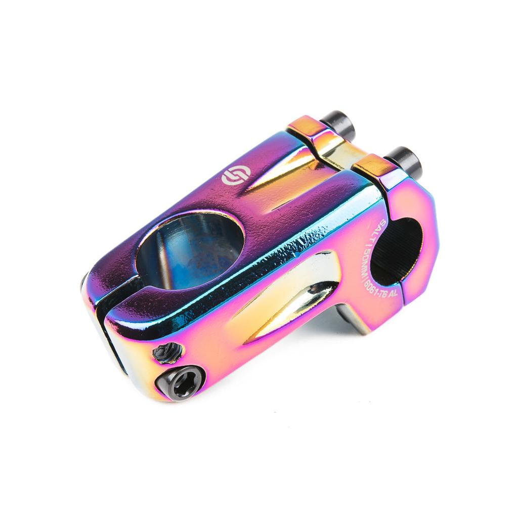 The Salt AM V2 Front Load Stem is a 6061-T6 alloy, metallic stem with an iridescent finish, top logo and bolts, plus shark tooth clamping for a secure handlebar-to-fork attachment.