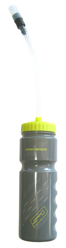 SD and Meybo Water Bottle With Straw 26.5 in the grey Saya colourway, featuring a yellow cap and a long clear straw.