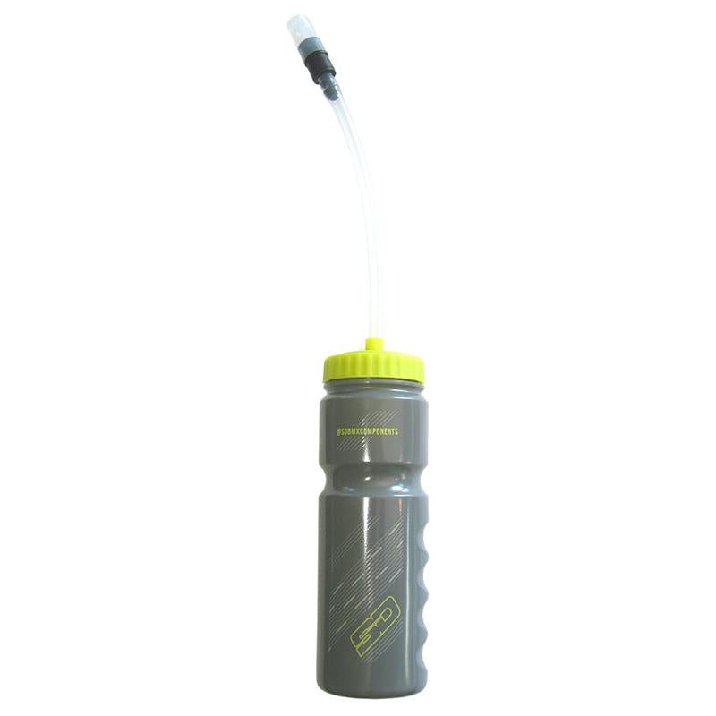 SD and Meybo Water Bottle With Straw 26.5 in the grey Saya colourway, featuring a yellow cap and a long clear straw.